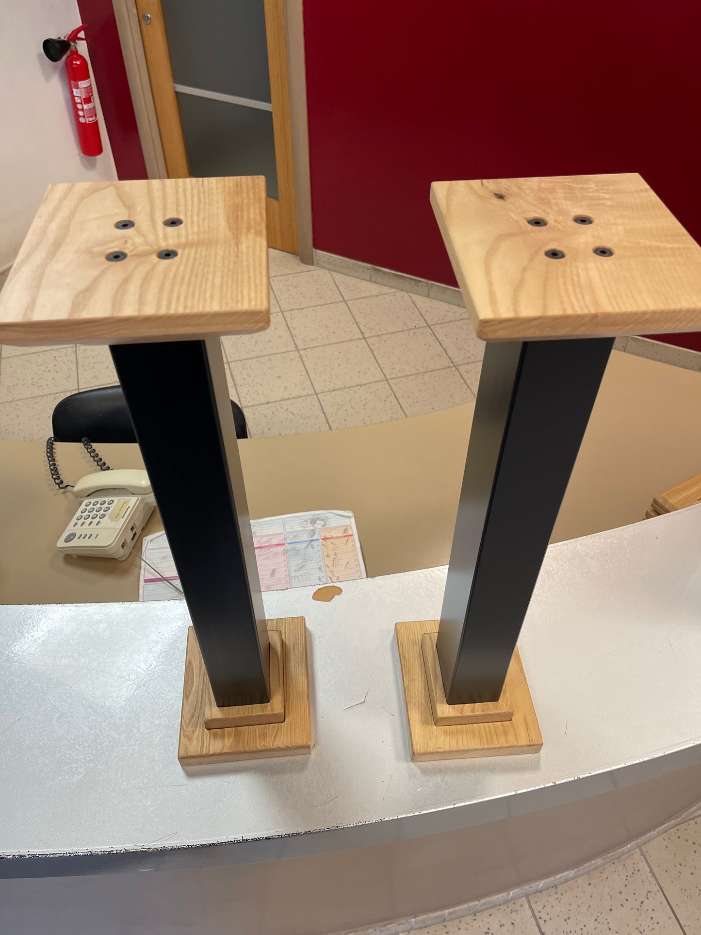 Supporti casse altoparlanti in legno