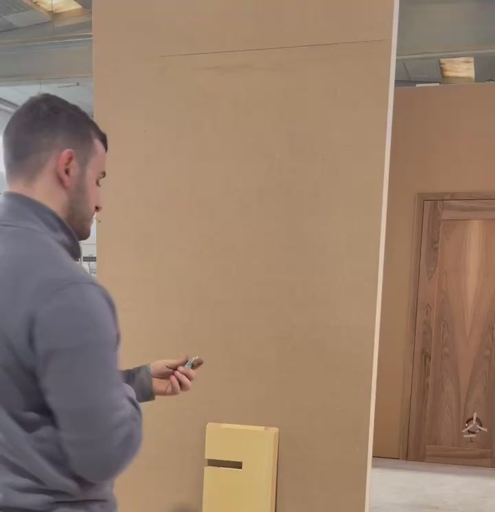 Carica il video: 